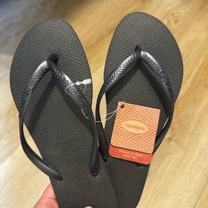 Havaianas Dark Gray Flip Flops